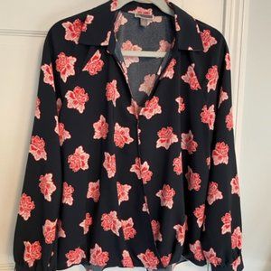 Women's Nordstrom Chelsea28 Navy Blouse with Bright Pink Flowers